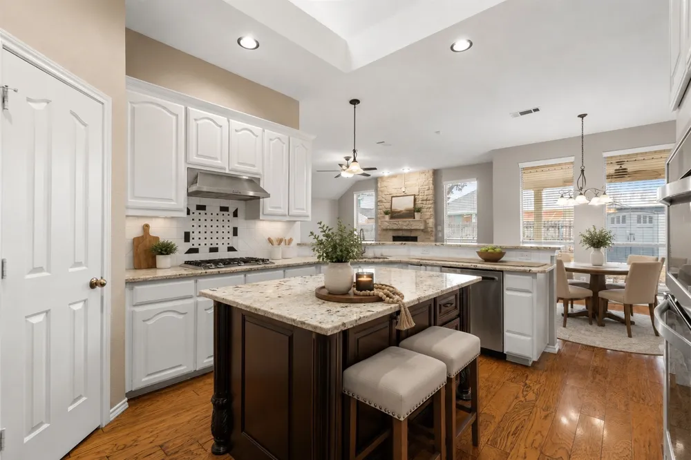 5825 Echo Bluff Drive Haltom City, TX 76137