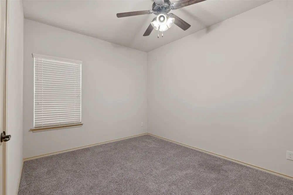 5813 Longmont Drive Denton, TX 76208