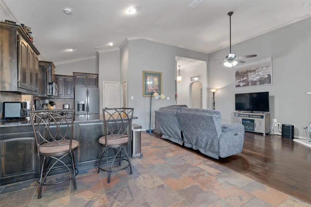 5813 Longmont Drive Denton, TX 76208