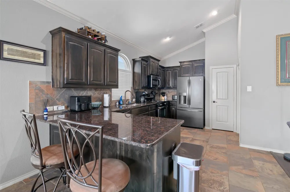 5813 Longmont Drive Denton, TX 76208