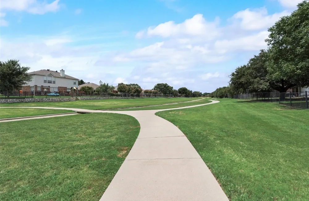 2212 Loon Lake Road Denton, TX 76210
