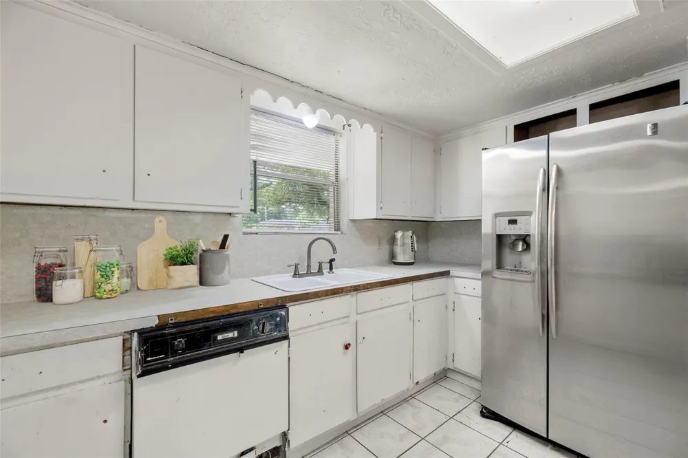 140 Friar Tuck Road Shepherd, TX 77371