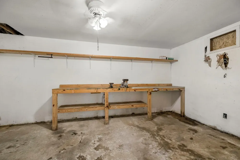140 Friar Tuck Road Shepherd, TX 77371