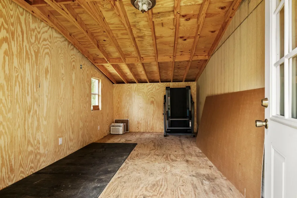 140 Friar Tuck Road Shepherd, TX 77371