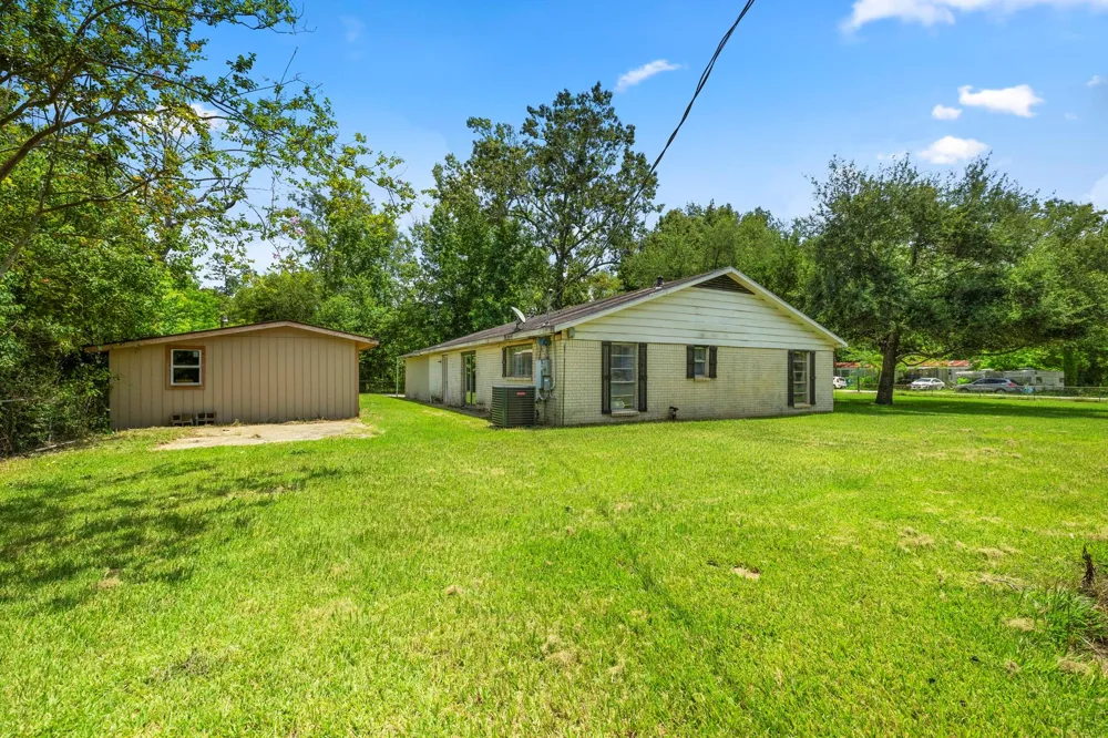 140 Friar Tuck Road Shepherd, TX 77371