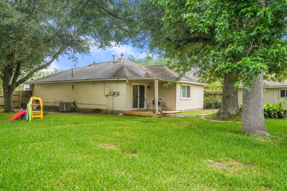 24826 Broad Pine Drive Huffman, TX 77336