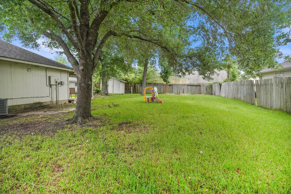 24826 Broad Pine Drive Huffman, TX 77336