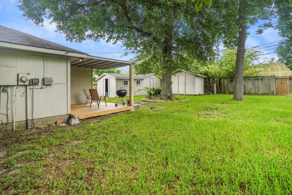 24826 Broad Pine Drive Huffman, TX 77336