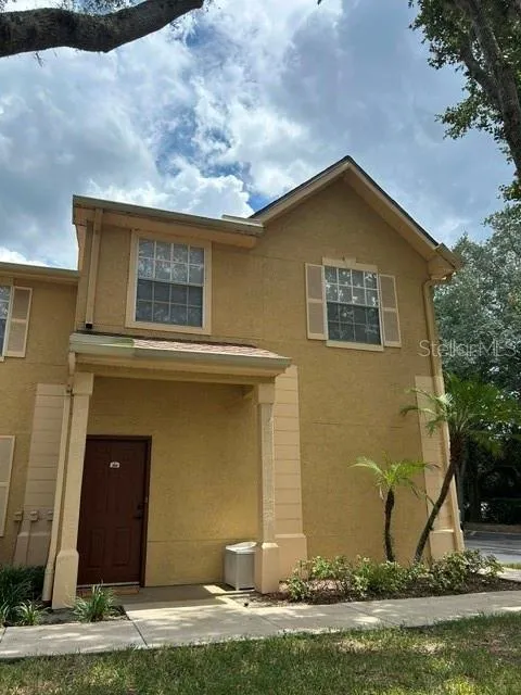 877 GRAND REGENCY POINT #200