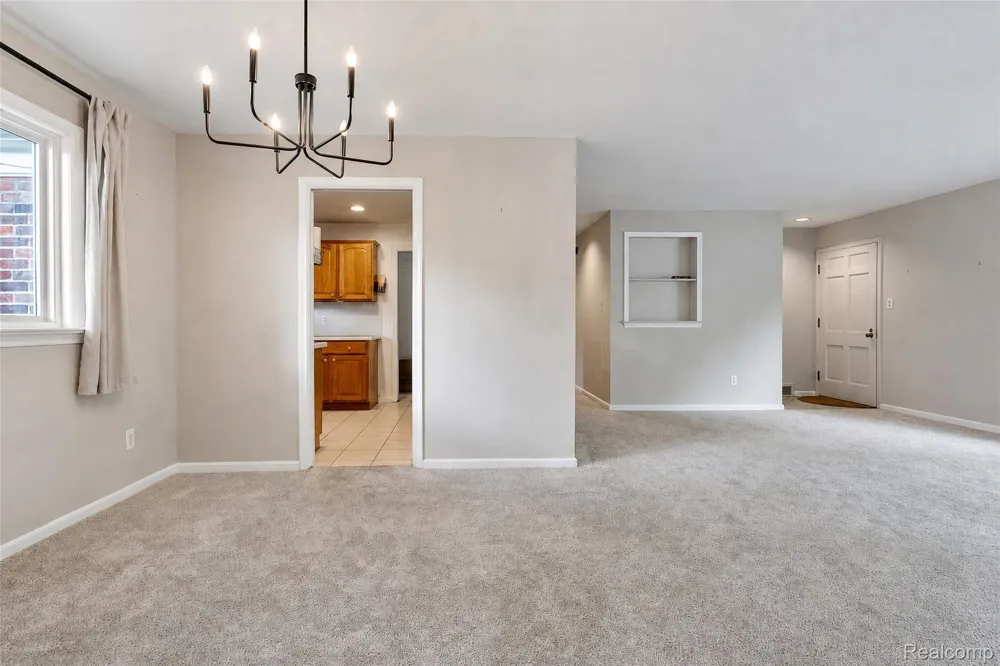 1846 PEMBROKE ROAD Birmingham City, MI 48009