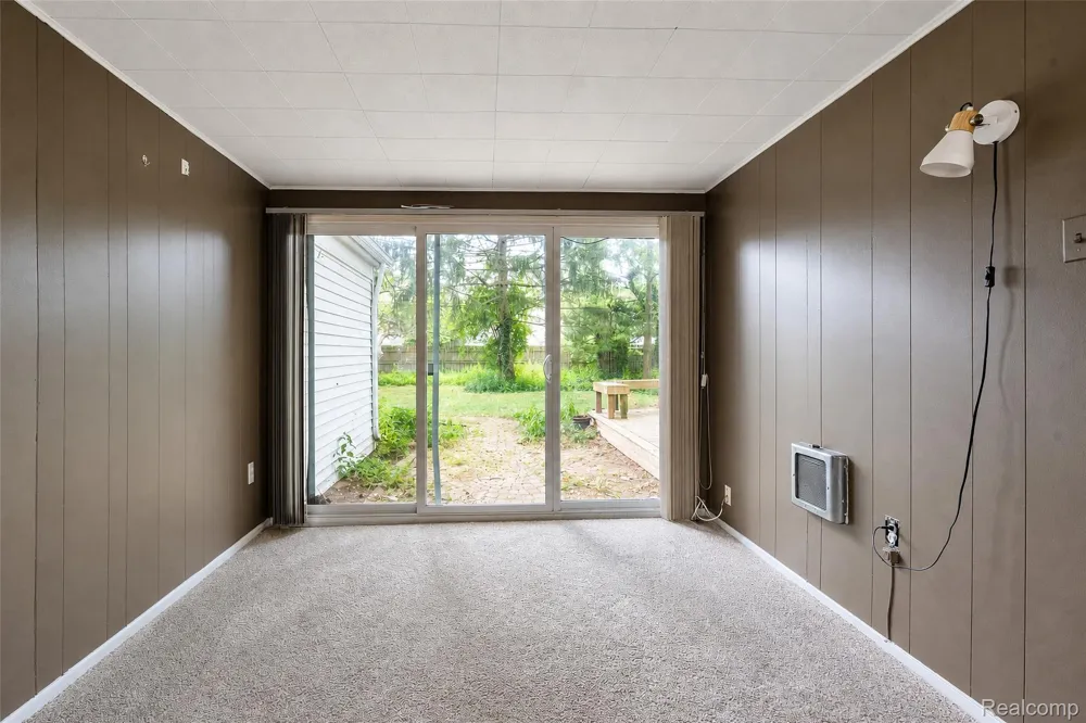 1846 PEMBROKE ROAD Birmingham City, MI 48009