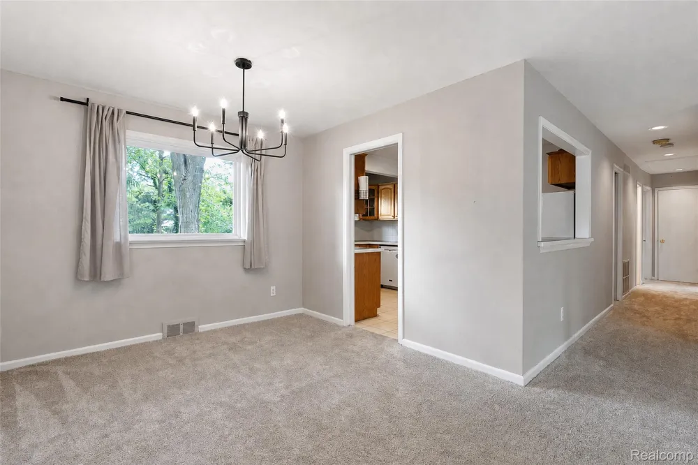 1846 PEMBROKE ROAD Birmingham City, MI 48009