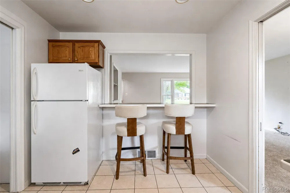 1846 PEMBROKE ROAD Birmingham City, MI 48009