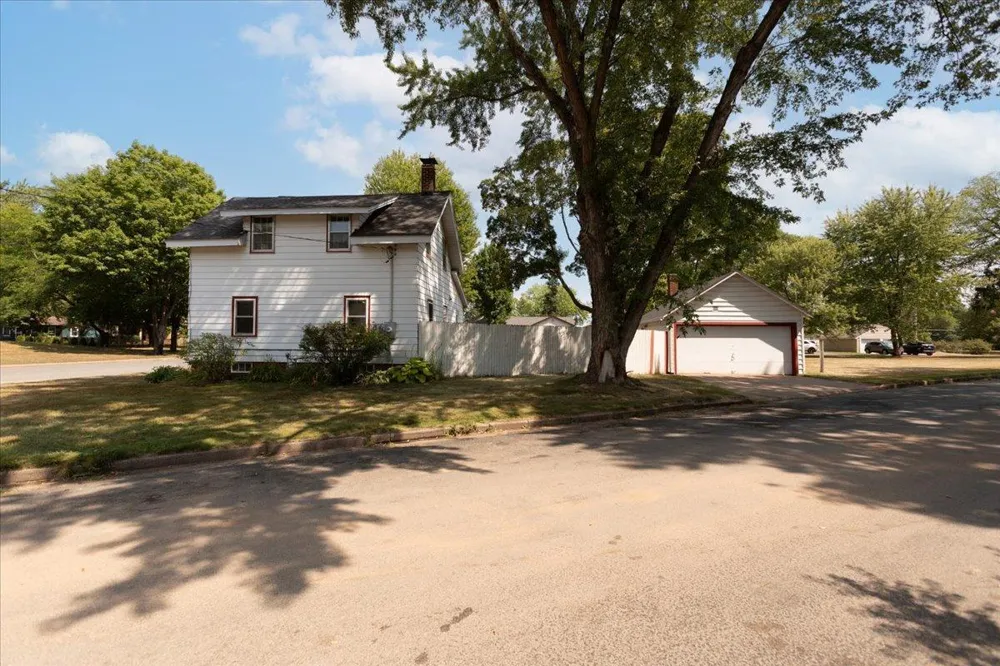 855 Stout Street NE Menomonie, WI 54751