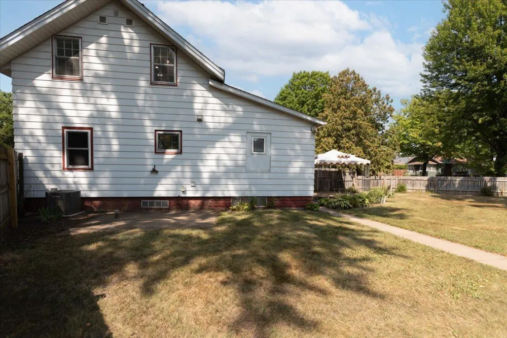855 Stout Street NE Menomonie, WI 54751
