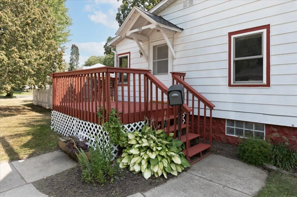 855 Stout Street NE Menomonie, WI 54751