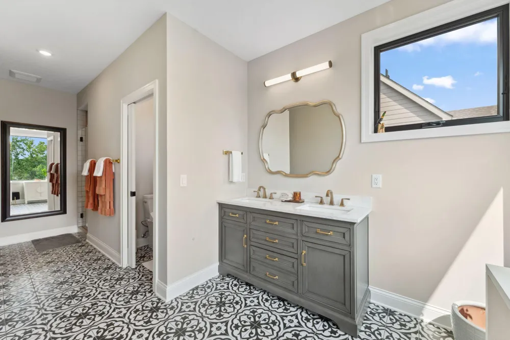 4855 Linden Cove Lane Savage, MN 55378