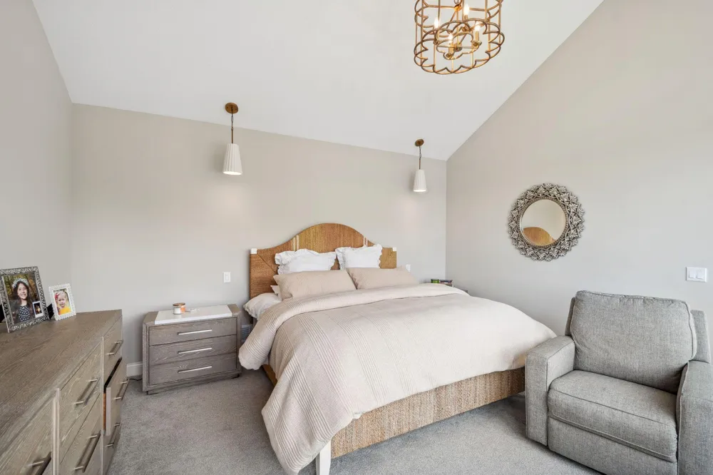 4855 Linden Cove Lane Savage, MN 55378