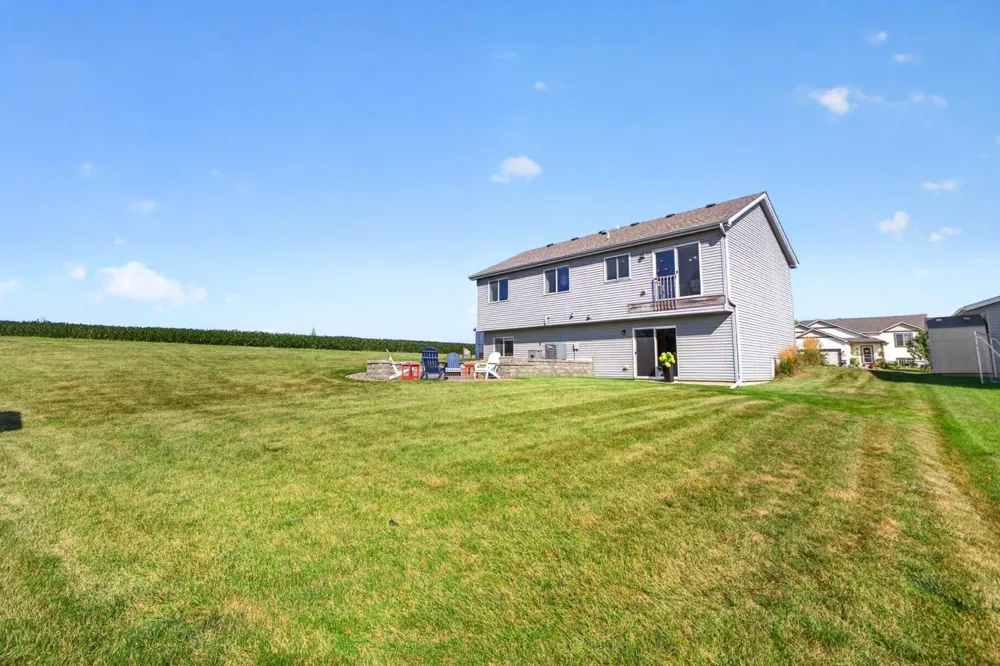 336 Interior Drive Pine Island, MN 55963