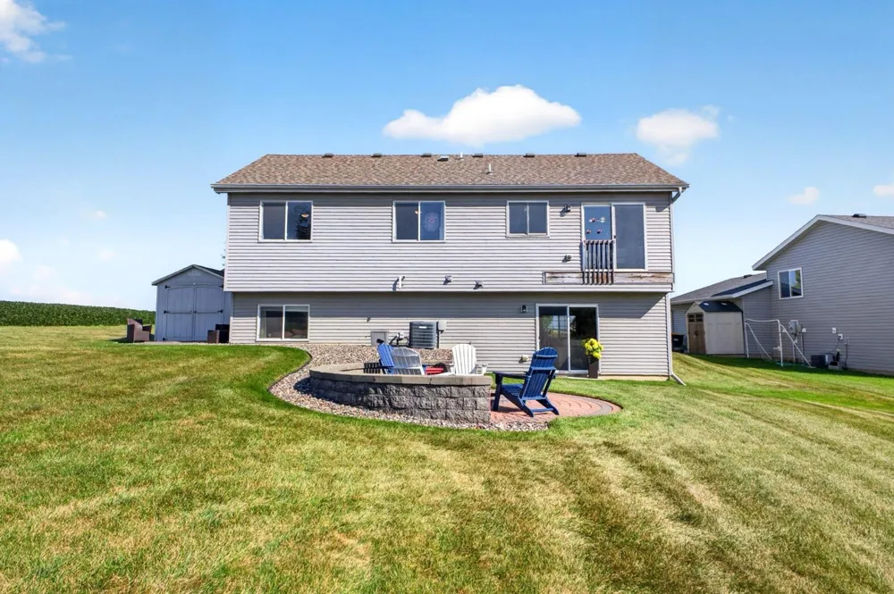 336 Interior Drive Pine Island, MN 55963
