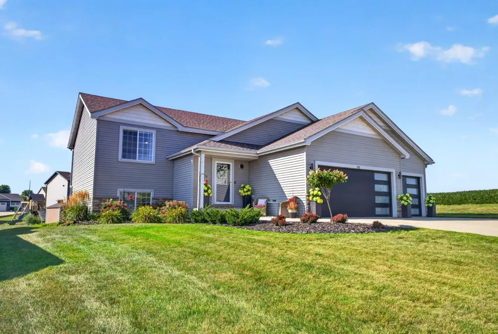 336 Interior Drive Pine Island, MN 55963