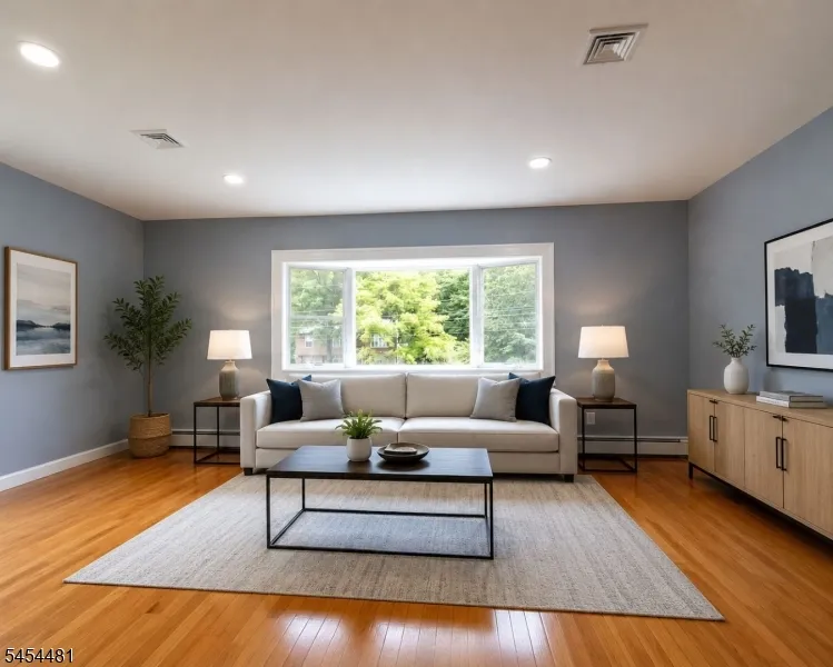 4 Rainbow Trl Vernon, NJ 07422