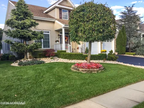 4 Salter Court