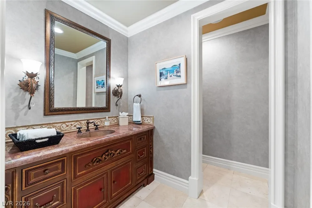 30 Augusta Canyon Way Las Vegas, NV 89141