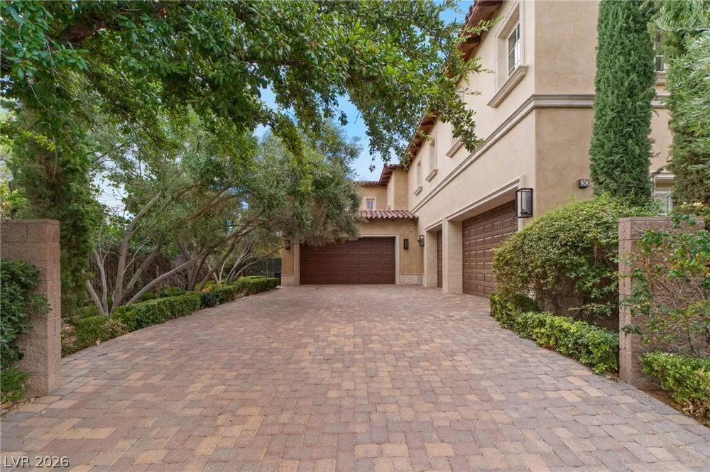 30 Augusta Canyon Way Las Vegas, NV 89141