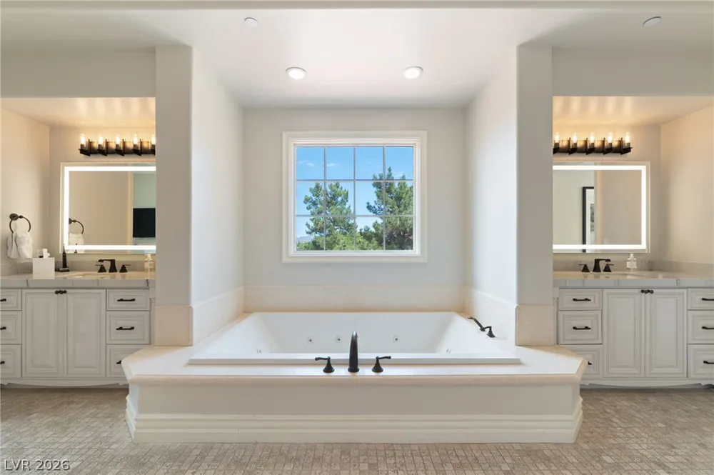 30 Augusta Canyon Way Las Vegas, NV 89141