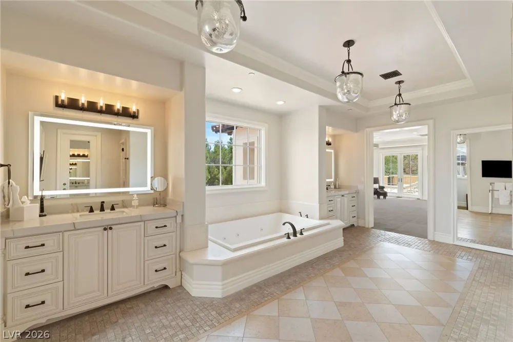 30 Augusta Canyon Way Las Vegas, NV 89141