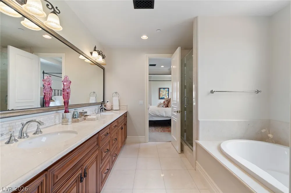 30 Augusta Canyon Way Las Vegas, NV 89141