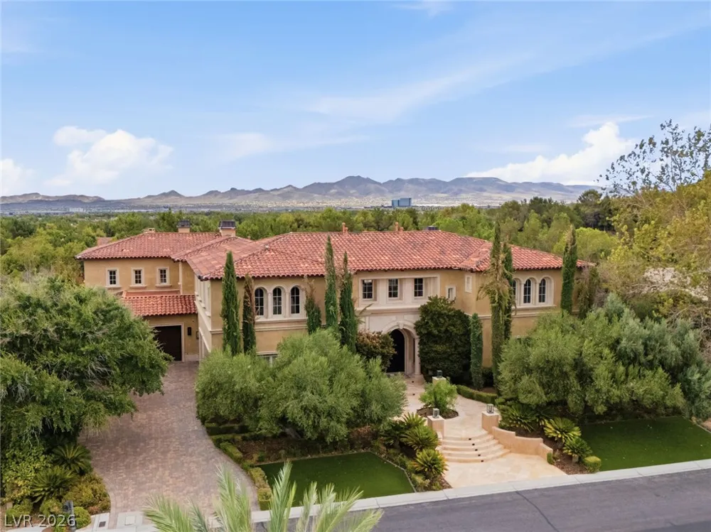 30 Augusta Canyon Way Las Vegas, NV 89141