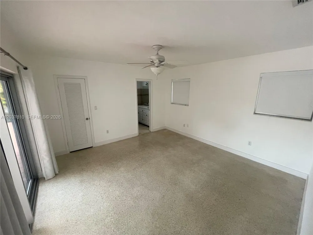 7361 SW 117th Ter Pinecrest, FL 33156