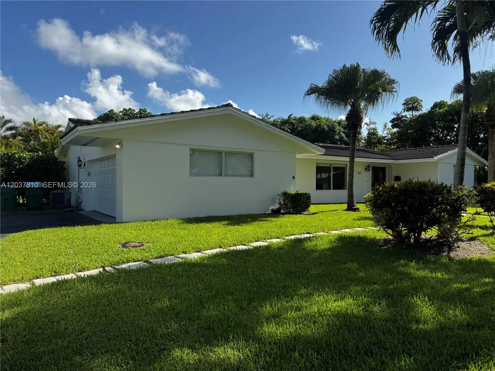 7361 SW 117th Ter Pinecrest, FL 33156