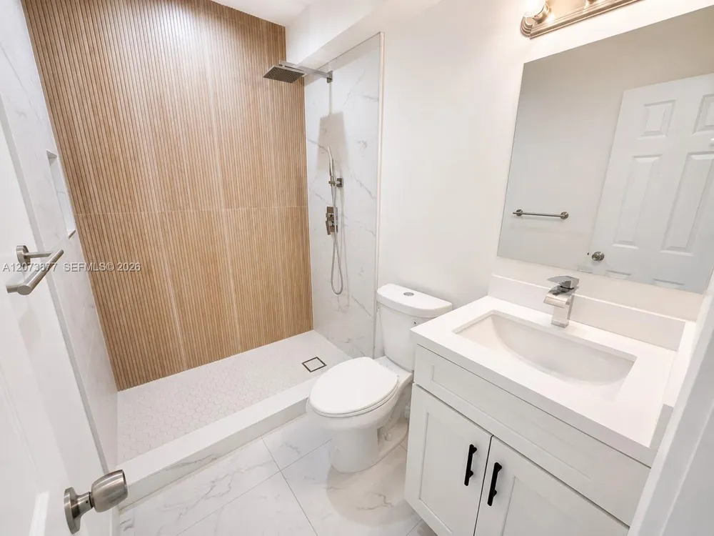 1800 NE 154th St North Miami Beach, FL 33162