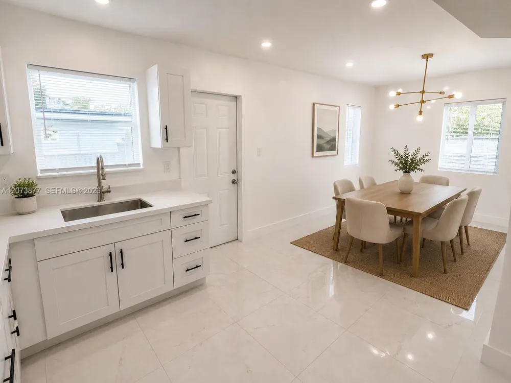 1800 NE 154th St North Miami Beach, FL 33162