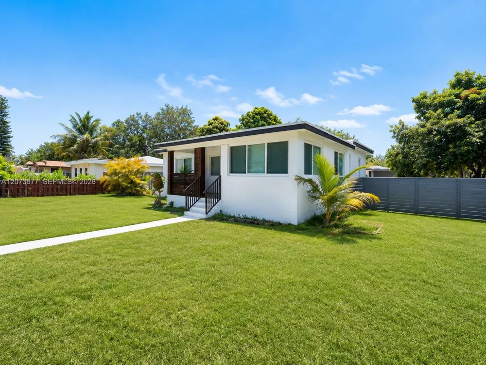 1800 NE 154th St North Miami Beach, FL 33162