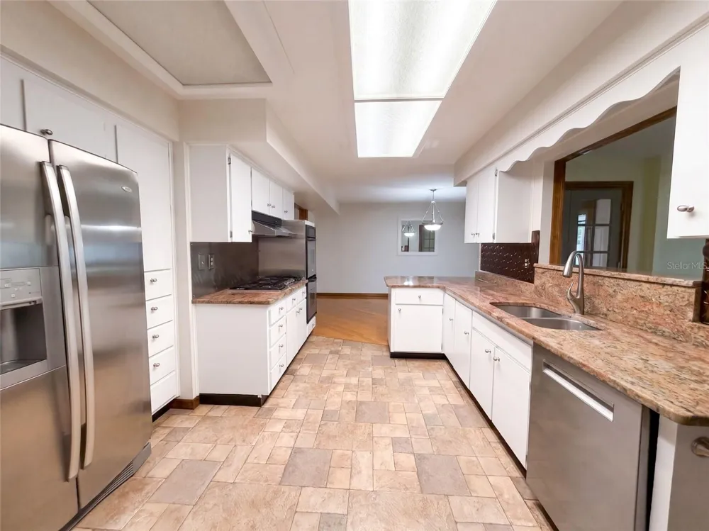1818 DANBURY DRIVE Sun City Center, FL 33573