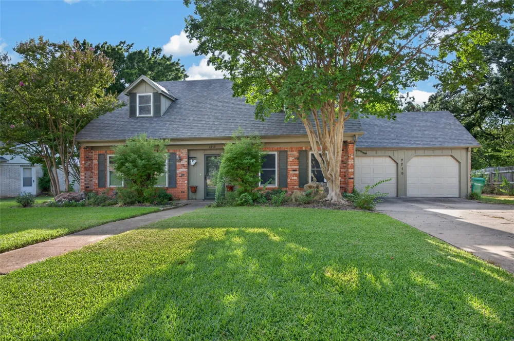 2710 Devonshire Drive Sherman, TX 75092