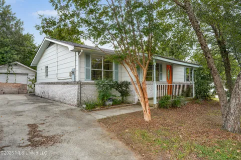 338 Carroll Avenue