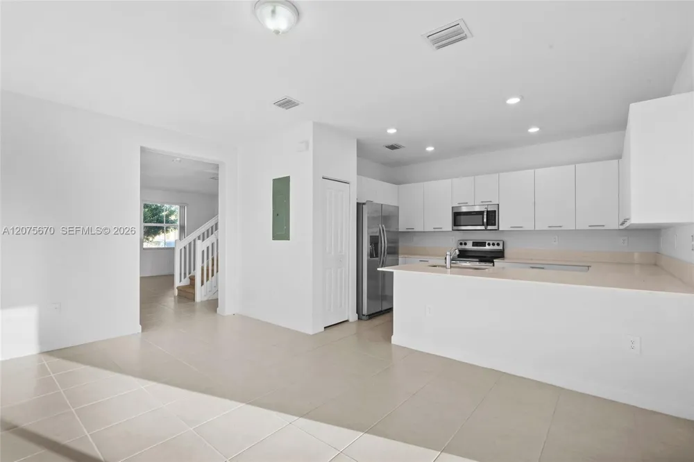 12428 NW 23rd Ct Miami, FL 33167