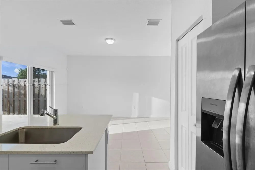 12428 NW 23rd Ct Miami, FL 33167