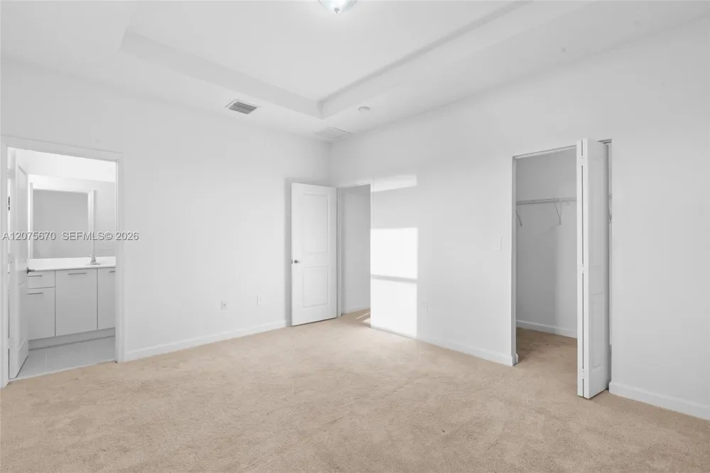 12428 NW 23rd Ct Miami, FL 33167