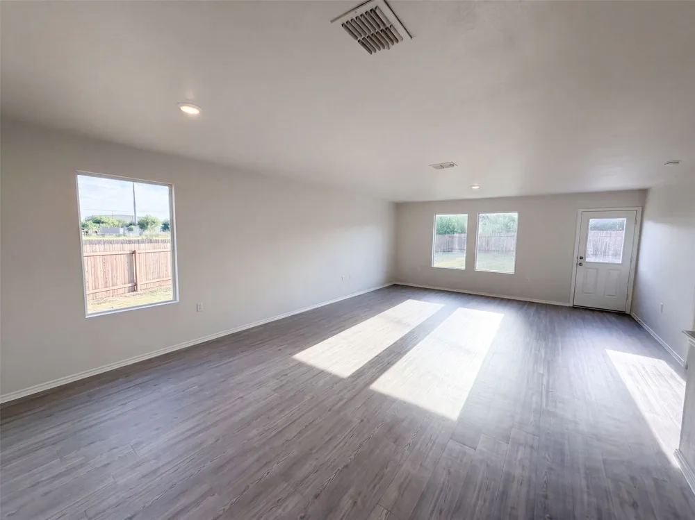 1905 Willkomen Way Pflugerville, TX 78660