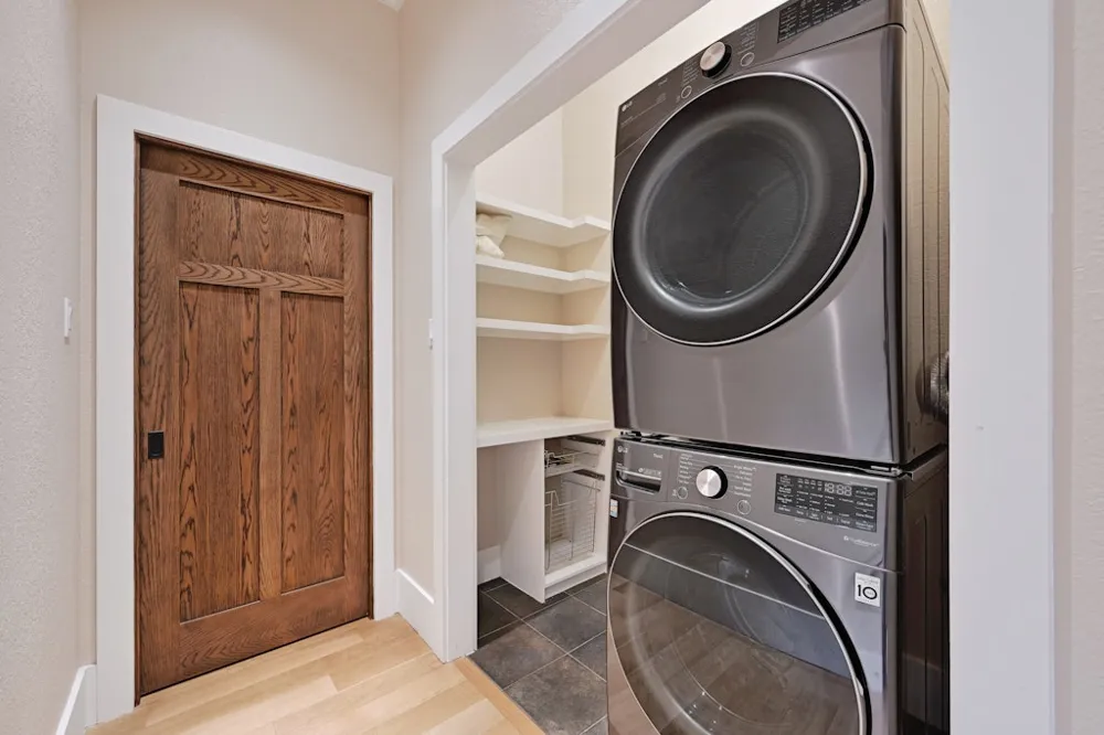 307 Laurel Valley Road West Lake Hills, TX 78746