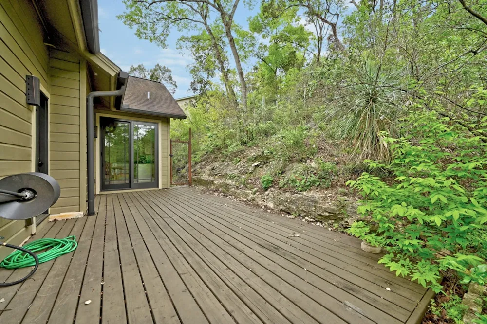307 Laurel Valley Road West Lake Hills, TX 78746
