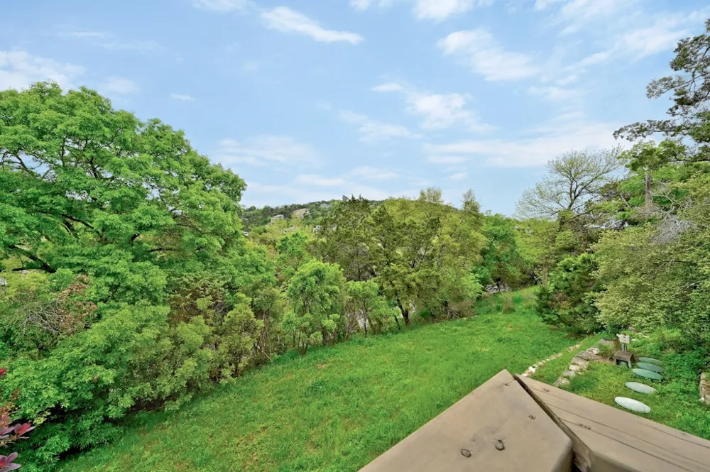 307 Laurel Valley Road West Lake Hills, TX 78746