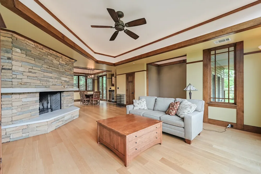307 Laurel Valley Road West Lake Hills, TX 78746