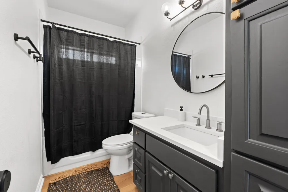 18113 Travis Drive Lago Vista, TX 78645